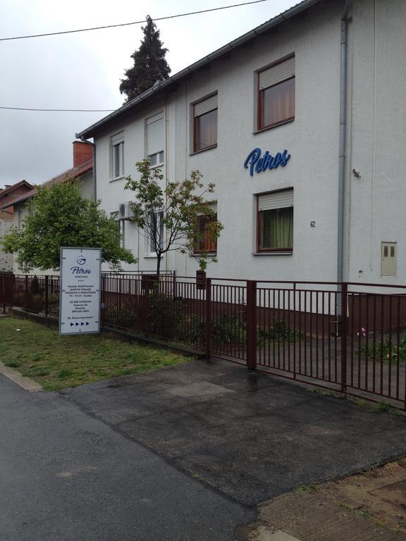 Petros Apartmani Vukovar Exterior photo