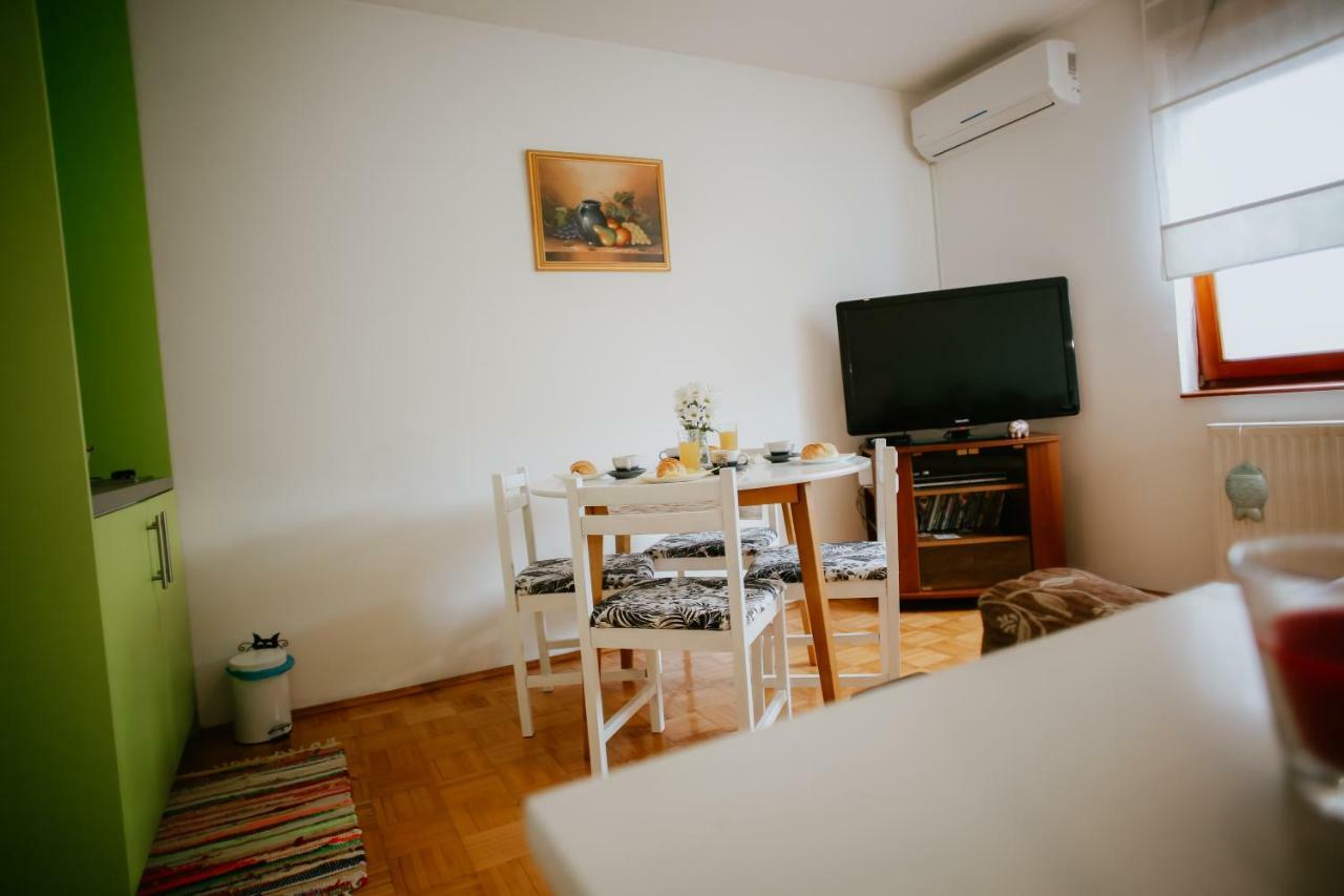 Petros Apartmani Vukovar Exterior photo