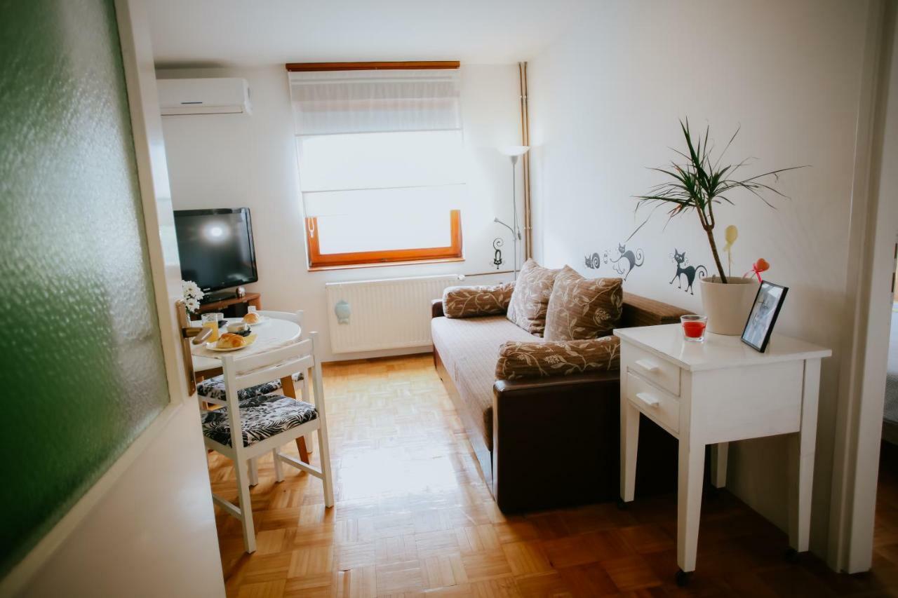 Petros Apartmani Vukovar Exterior photo