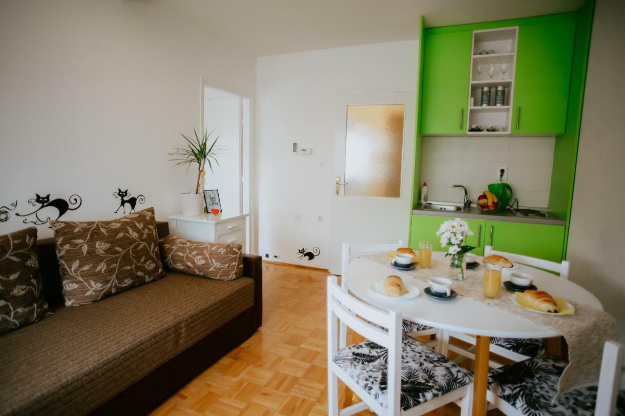 Petros Apartmani Vukovar Exterior photo