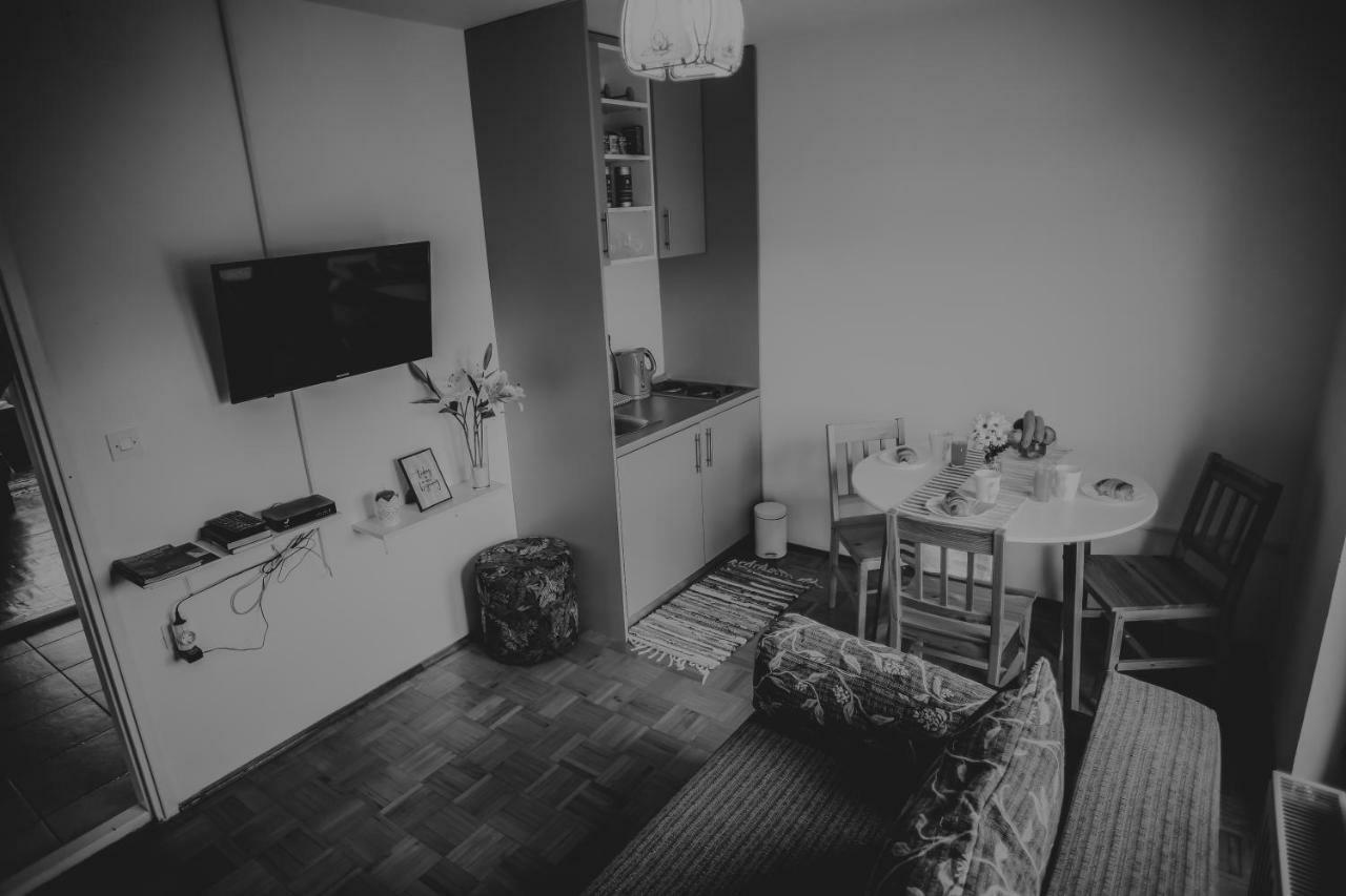 Petros Apartmani Vukovar Exterior photo