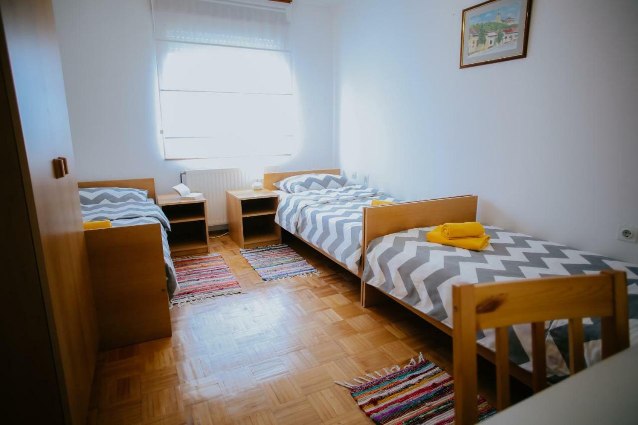 Petros Apartmani Vukovar Exterior photo