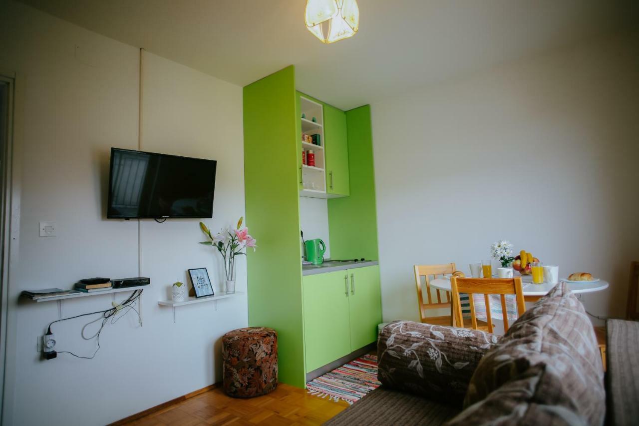 Petros Apartmani Vukovar Exterior photo